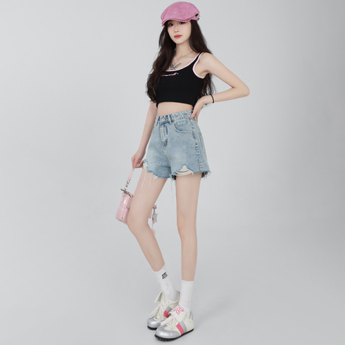 Real shot ~ ripped denim shorts for women summer 2024 new style high-waisted hot pants for small girls with contrasting colors and rough edge a-line hot pants