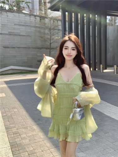 Real shot!  Summer lazy style thin sun protection cardigan V-neck pleated suspender dress two-piece suit