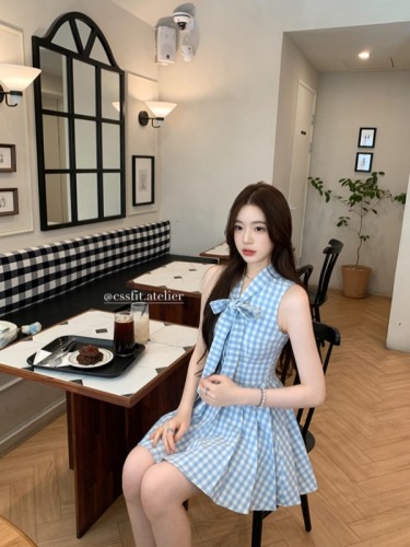 Chi San Umbrella 24/ss Midsummer Confession Blue and white plaid lace-up short sleeve top & bow dress summer