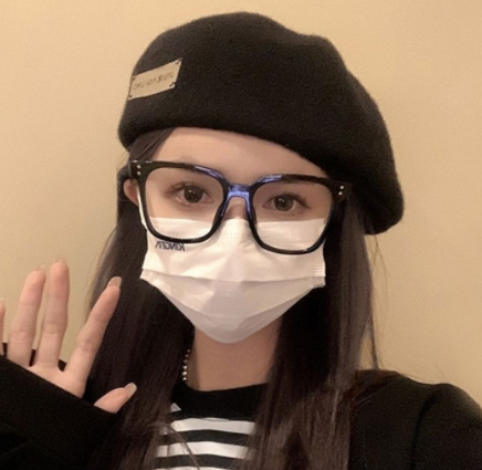 Retro reverse-wearing forward cap with metal label Internet celebrity hot girl sweet cool beret retro Japanese style beret for men and women with short brim