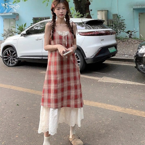 Super good-looking and slim fake two-piece spliced ​​red plaid suspender skirt for women summer 2024 new loose little dress