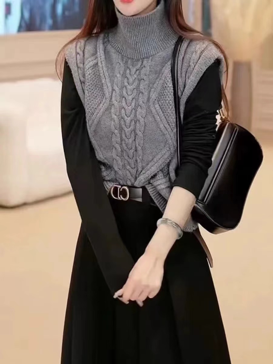 Women's High-Neck Sweater Spring Outerwear 2024 New Korean Version Stylish Design Double-Sided Knit V-neck Top