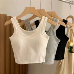 Non-shoot style W-shaped inner sports beauty backless tank top with adjustable straps and built-in cups, worn as an outer short-sleeved top