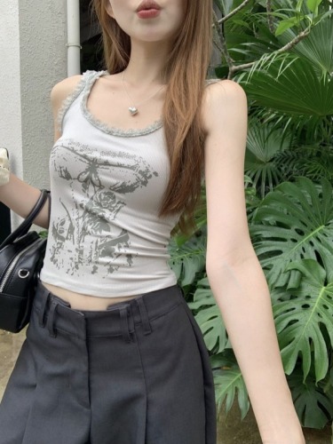 Real shot of hot girl sweet and cool printed slim short sleeveless suspender top for women