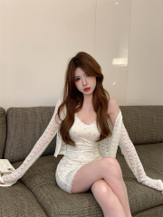 實拍~純欲少女蕾絲碎花吊帶裙+時尚蕾絲小開衫修身顯瘦包臀裙套裝