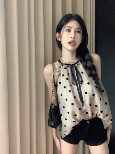 Actual shot~Pure Desire Wave Dot Flocking Temperament Western Dress Small Man Looks Slim Loose Halter Top