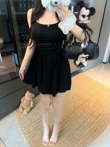 Real shot ~ French black suspender dress in summer, sexy backless temperament, waist slimming A-line skirt