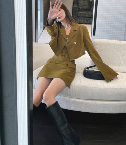 Real shot of 2024 autumn new style high-end style short jacket + strapless dress two-piece set for women's fashion brand