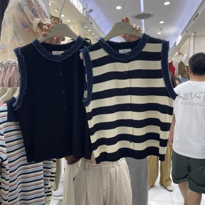 撞色圓領背心馬甲女2024夏季新款高端洋氣白色開衫短款無袖上衣小