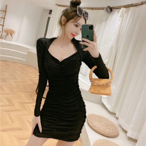 Pleated tight bottoming dress for women 2024 autumn new arrival temperament sexy nightclub slim fit hip-hugging short skirt