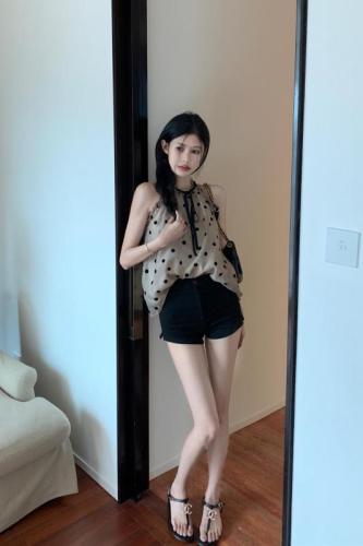 Actual shot~Pure Desire Wave Dot Flocking Temperament Western Dress Small Man Looks Slim Loose Halter Top