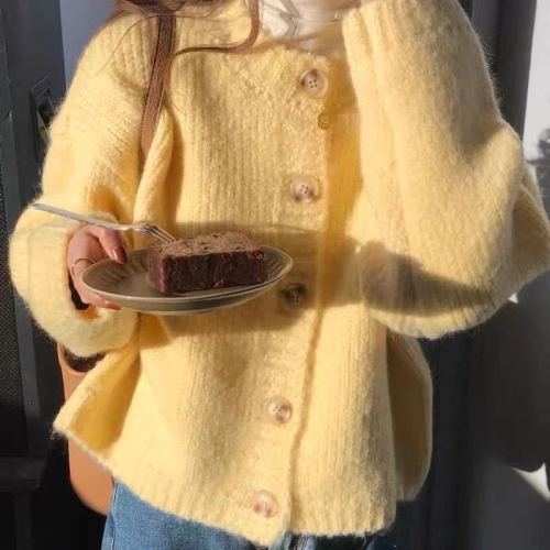 Early autumn new style goose yellow cardigan thick thread sweater loose lazy style soft waxy sweater top women's jacket