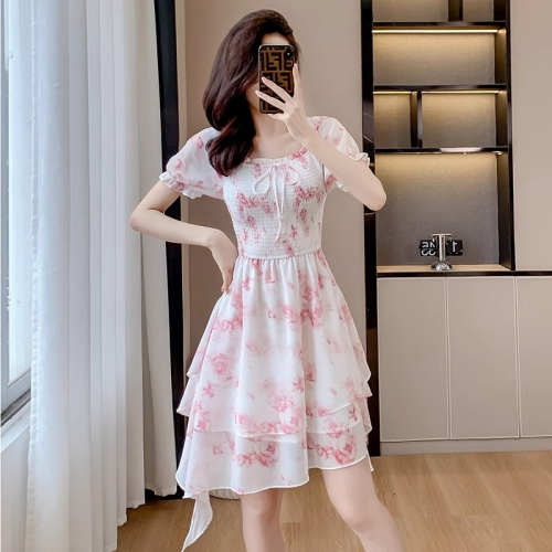 Original French lace-up square-neck floral puff-sleeve dress for petite women with slim waist and slimming dress