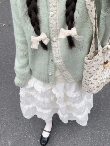 Green lace design knitted sweater cardigan for women 2024 new autumn literary retro lazy jacket top