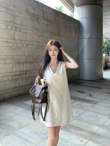 Real shot ~ Simple V-neck cotton and linen white vest dress for women + airy knitted sun protection cardigan