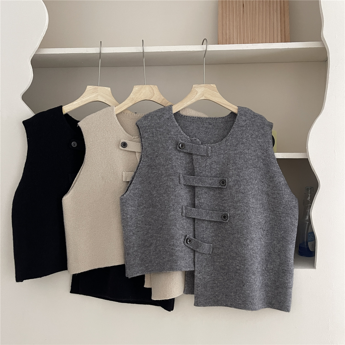 2024 Autumn New Irregular Vest Vest Women's Design Niche Stacked Waistcoat Cardigan Top