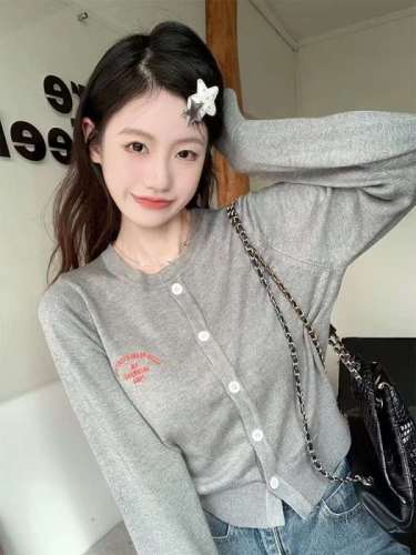 2024 new autumn style British style letter embroidery short sweater women's slim cardigan jacket top spring