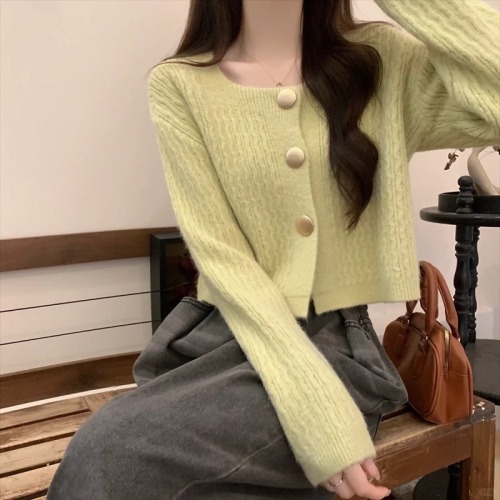 Chic and Unique Square Neck Loose Short Sweater Cardigan Jacket Women Spring and Autumn 2024 New Small Knitted Top