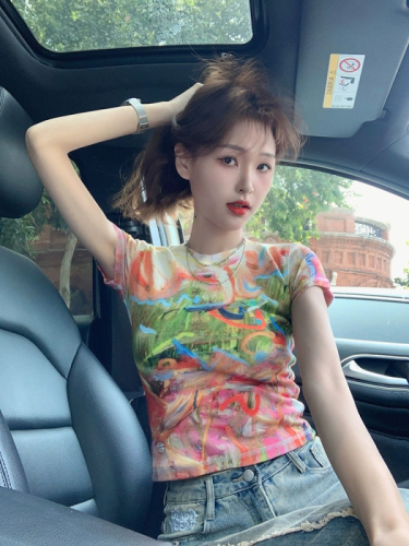 Short-sleeved T-shirt for women summer colorful American print design ins hot girl short shoulder top