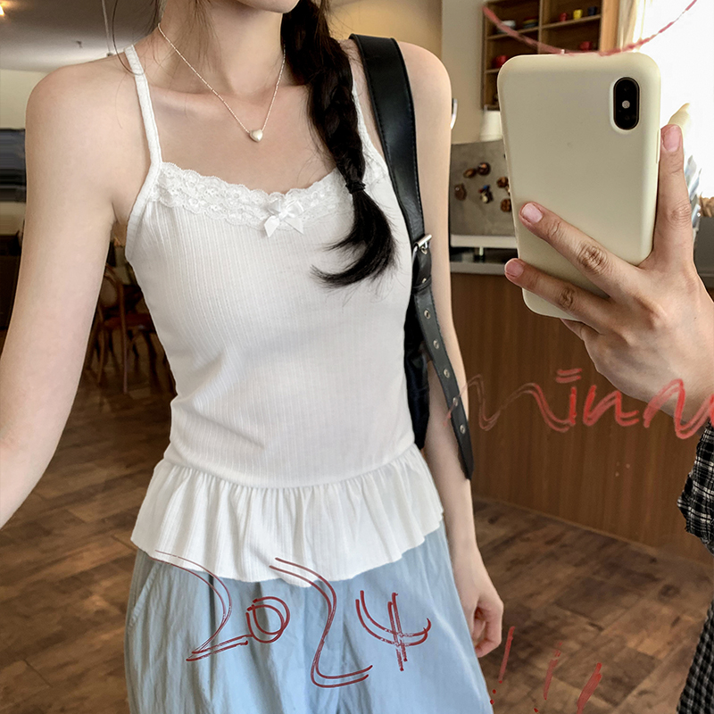 Real photos of pure lust lace ruffles sweet and spicy seaside small suspenders for women summer 2024 new inner wear outer top