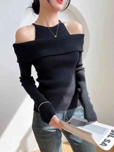 Off-shoulder halterneck long-sleeved sweater early autumn women's unique high-end popular sweater