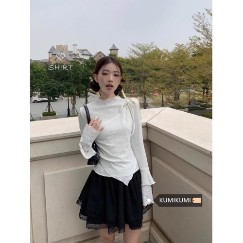 White design fake two-piece long-sleeved T-shirt for women in spring with slim-fit irregular bottoming top