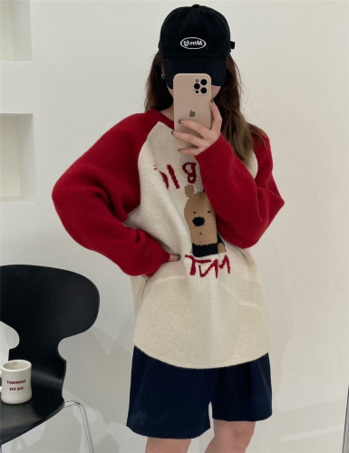 Cartoon bear letter embroidered pullover sweater for women 2024 autumn and winter new contrast color raglan long-sleeved sweater top