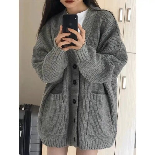 Korean style small fragrant style knitted sweater for women autumn new outer wear loose and lazy v-neck cardigan jacket trendy