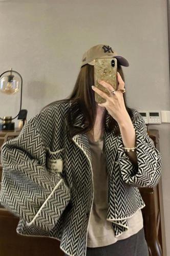 2024 new autumn plaid knitted cardigan jacket Korean style fashion loose and versatile chic women's top