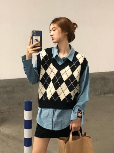 Spring and Autumn American retro college style outer layering diamond V-neck waistcoat knitted vest sweater vest for women