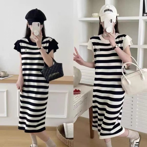 High-end puff sleeve striped 2024 summer new commuter simple knitted dress