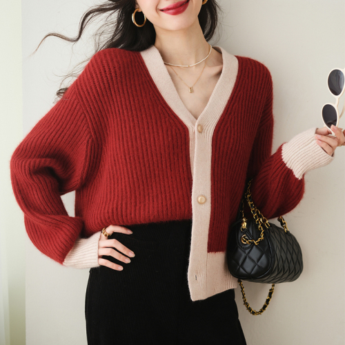 Contrast color red low-neck v-neck sweater jacket for women autumn and winter outer wear thickened loose lazy style knitted cardigan