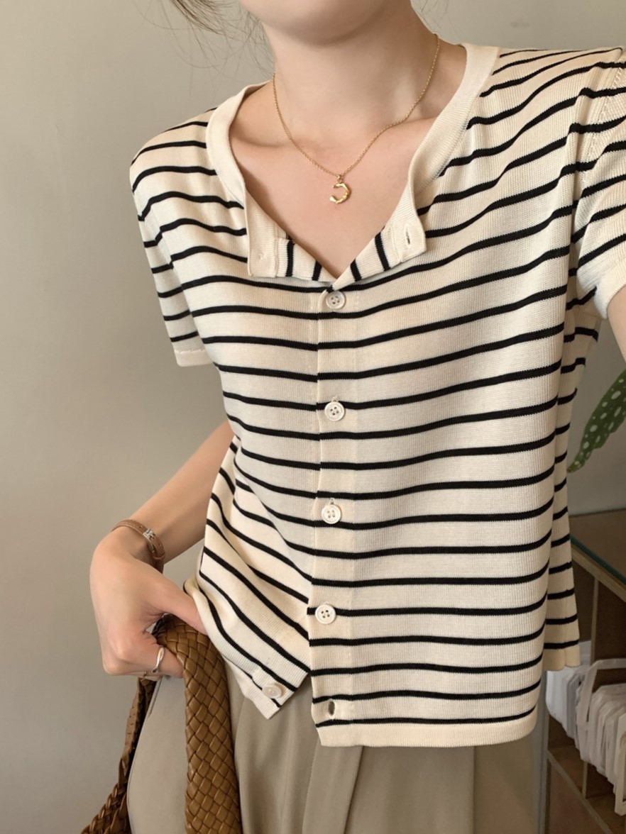 Real shot of summer Korean style ins temperament contrasting striped single-breasted 6 wool knitted cardigan short-sleeved top