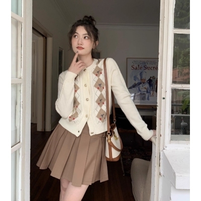 Hello Canon French style rhombus jacquard knitted cardigan for women autumn new small round neck top