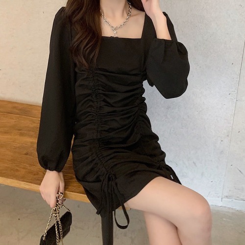 2024 Autumn New French Square Neck Pleated Waist Slimming Dress Women's Long Sleeve Sexy Hip-covering Skirt