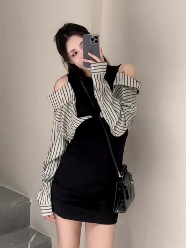 Fake two-piece shirt off-the-shoulder dress 2024 new autumn pure desire sweet and spicy style waist slimming hip-hugging short skirt for women