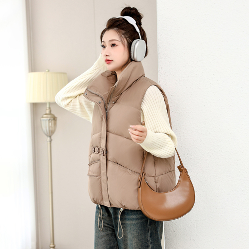 Real shot of large size down cotton vest for women in winter new Korean style loose outer wear large pocket embroidered vest vest