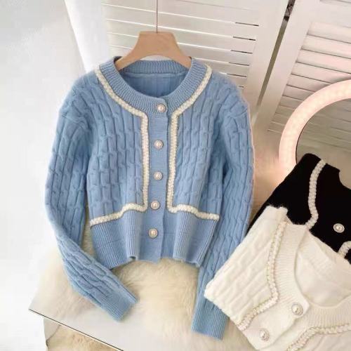 Xiaoxiang style design niche short sweater women's autumn and winter gentle and lazy temperament knitted cardigan jacket top