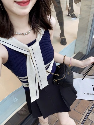 Fish Rabbit's Rabbit Navy Collar Striped Knitted Vest Women's 2024 Summer New Outerwear Short Sleeveless Top