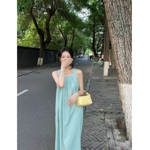 Japanese and Korean backless pleated sleeveless vest dress for women summer retro design niche loose and versatile white long skirt