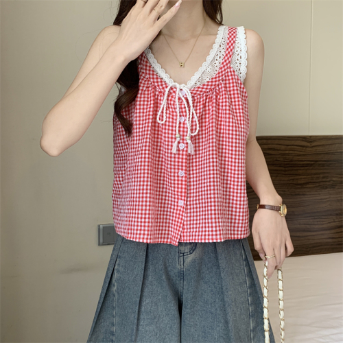 Real shot of new design lace fake two-piece camisole for women short plaid sleeveless top