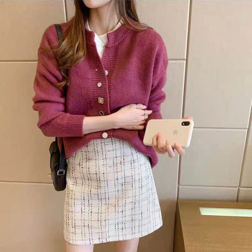 Hong Kong Style Heavy Industry Pearl Button Sweater Jacket Thickened Loose Outerwear Retro Japanese Forest Girl Style Winter Women's Top