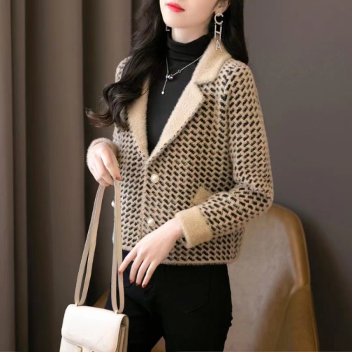 Gold Mink Velvet Jacket Women's Houndstooth Short Petite Top 2024 Autumn and Winter New Suit Collar Knitted Cardigan