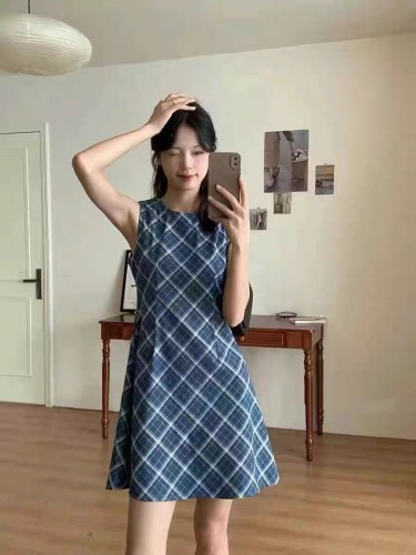 HQY+ 2024 new summer style sleeveless plaid small fragrance style short niche gentle versatile dress