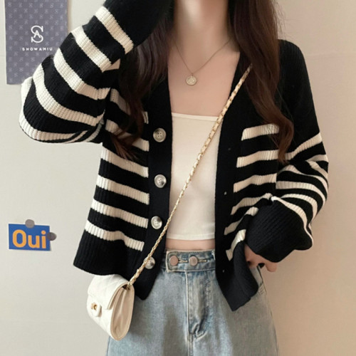 Korean new women's clothing 2024 autumn V-neck striped loose short sweater women's cardigan jacket