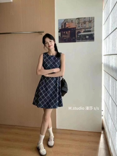 HQY+ 2024 new summer style sleeveless plaid small fragrance style short niche gentle versatile dress