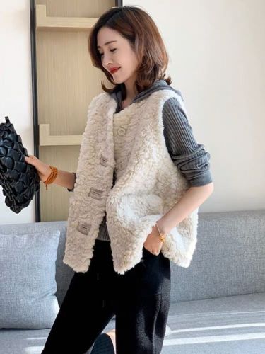 Lamb Plush Vest Women European Station 2024 Autumn and Winter New European Outerwear Fur Integrated Waistcoat Short Jacket