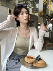 Real shot ~ Soft and thin air-conditioning shirt for women in summer thin long-sleeved V-neck knitted sun protection shirt with small cardigan