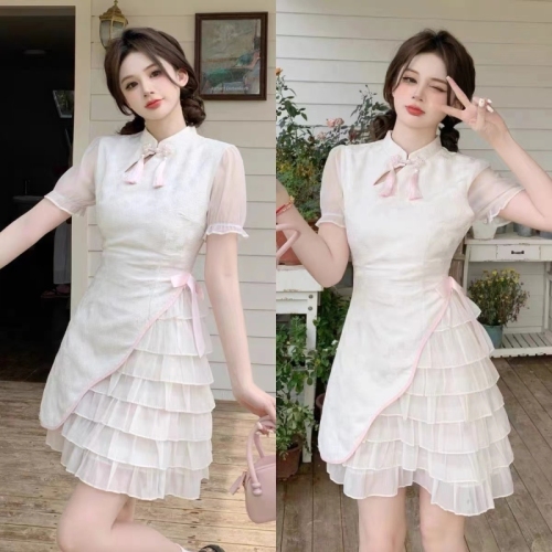 Small dress women's summer 2024 new style small fresh waist-reducing age-reducing temperament lace fairy skirt