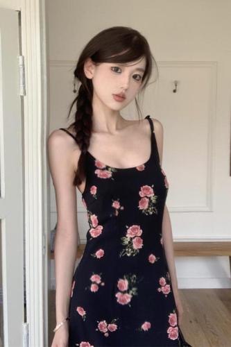 Real shot of super slim new French printed and painted sexy fashion floral suspender dress